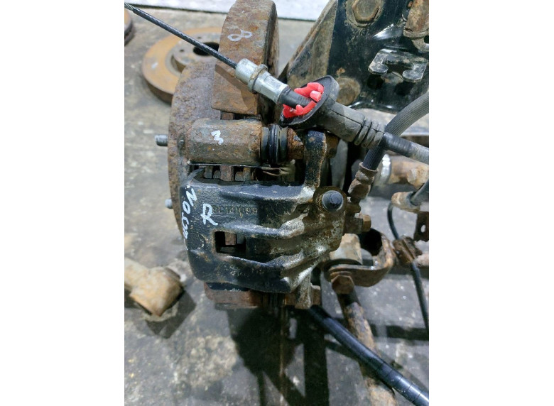 Суппорт задний правый к Hyundai Tucson, 2008г.