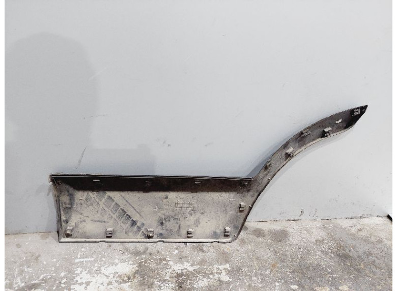 Молдинг двери задней правой к Hyundai Tucson, 2008г.