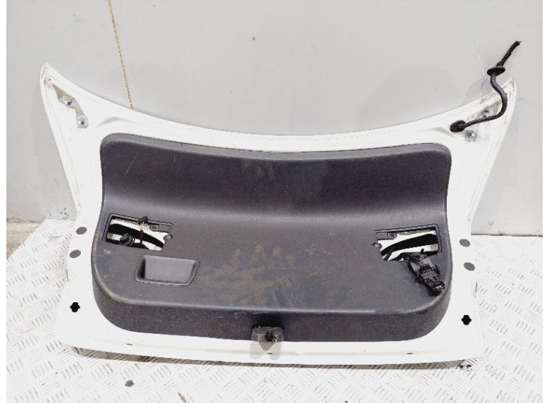 Обшивка крышки багажника к Seat Cordoba, 2007г.