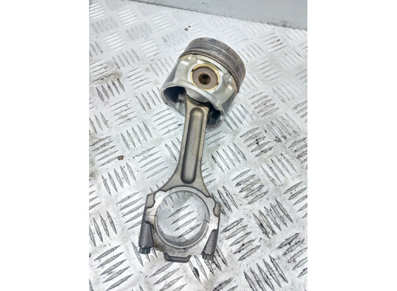 Шатун к Hyundai Tucson, 2008г.