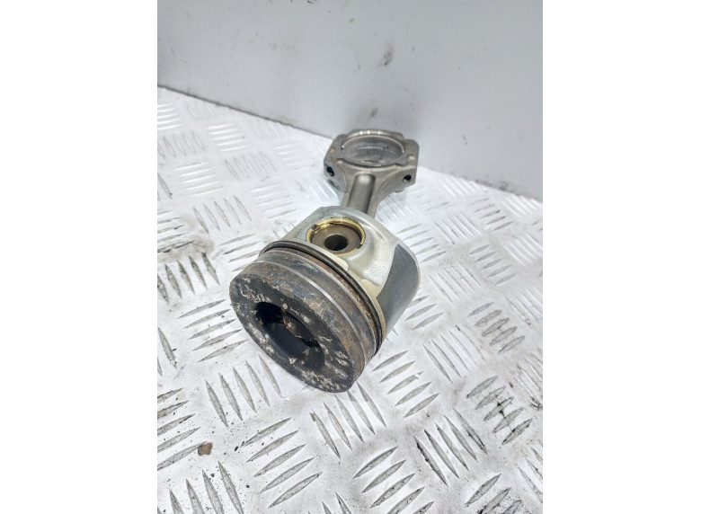 Шатун к Hyundai Tucson, 2008г.