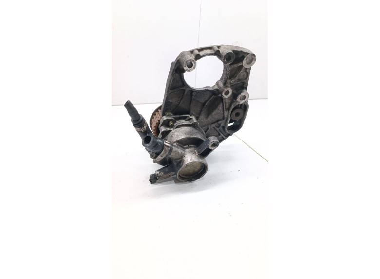 Насос вакуумный к Renault Laguna, 1994г.