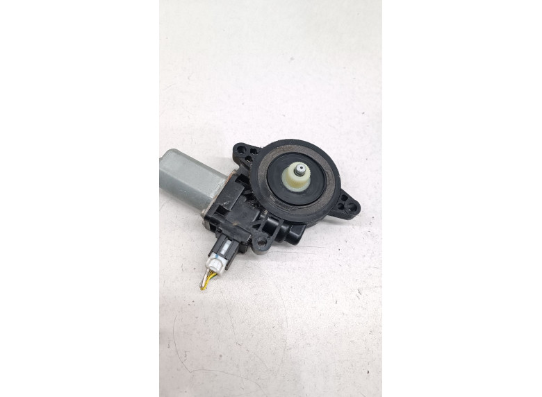 Моторчик стеклоподъемника передний левый к Mazda 3, 2011г.