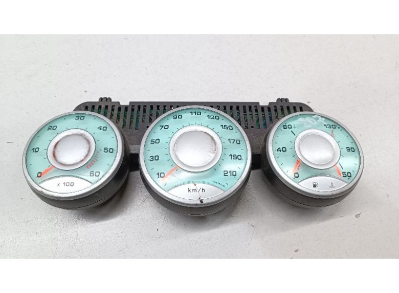 Щиток приборов (приборная панель) к Peugeot 807