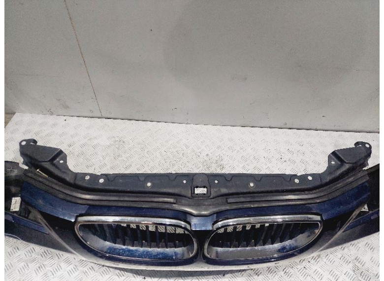 Накладка замка капота к BMW 5 E60/E61, 2009г.