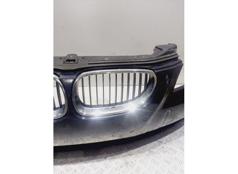 Решетка радиатора к BMW 5 E60/E61, 2009г.