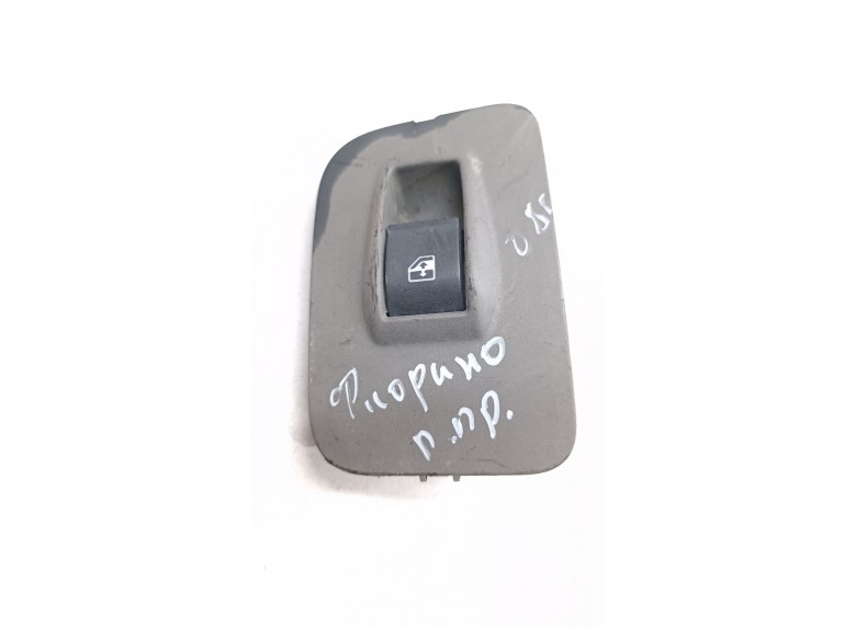 Кнопка стеклоподъемника переднего правого к Fiat Fiorino