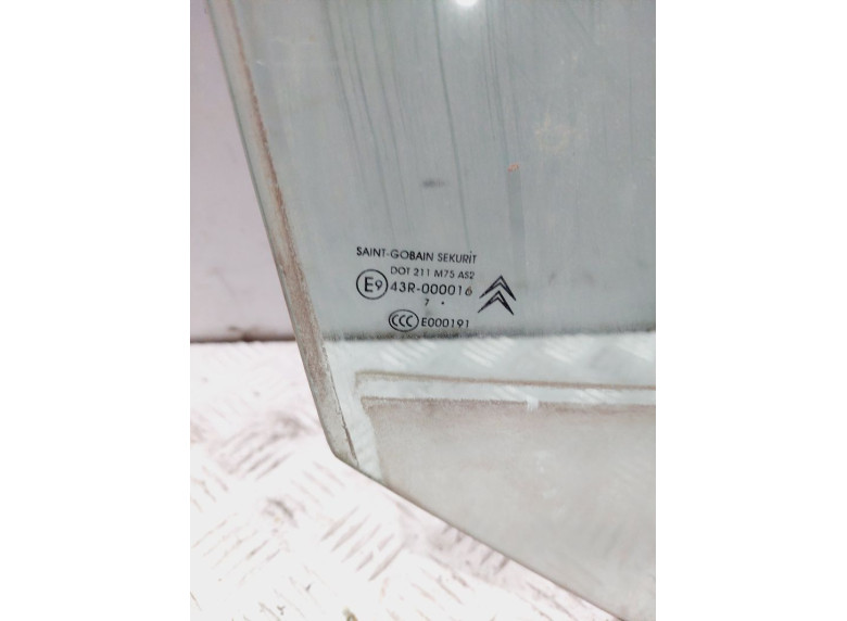 Стекло двери передней правой к Citroen C4 Picasso, 2007г.