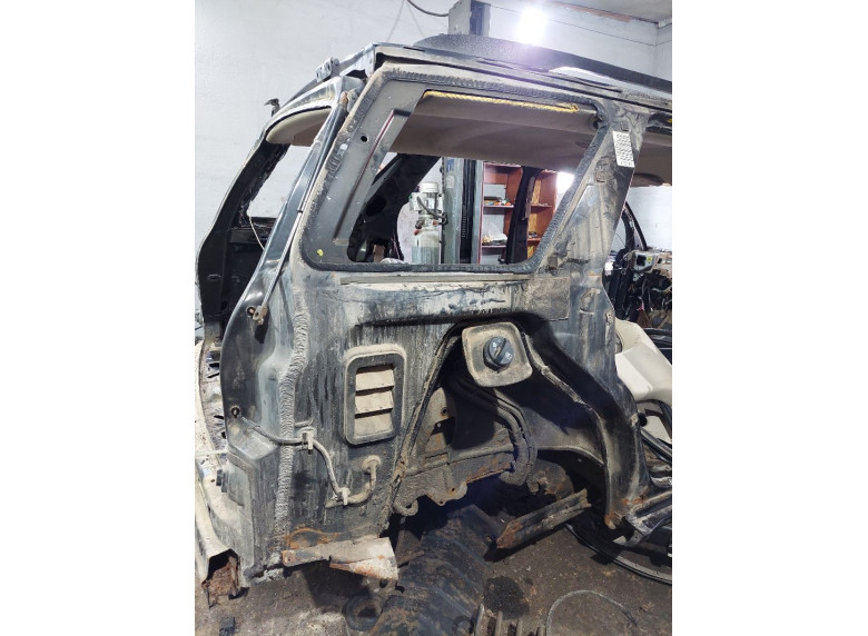 Четверть задняя правая к Saturn Vue, 2002г.