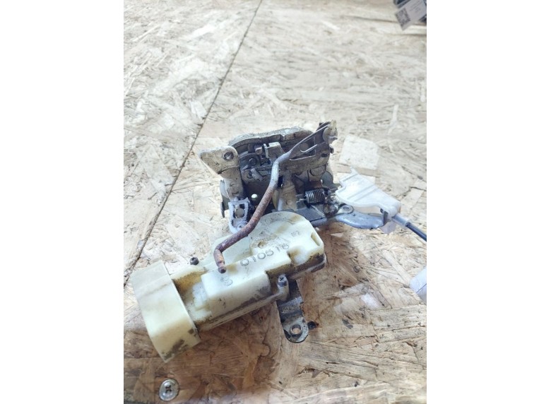 Замок двери передней правой к Замок двери передней правой к Toyota Yaris undefined г. Yaris