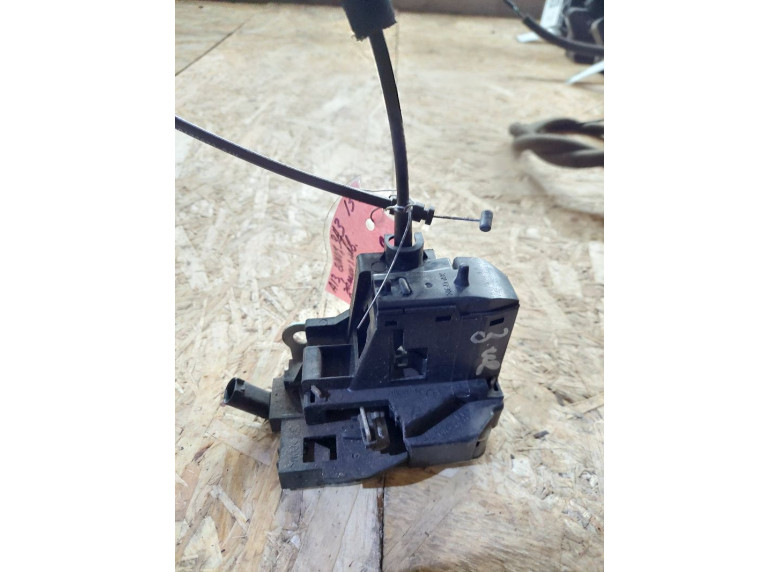 Замок двери задней левой к Chery A13