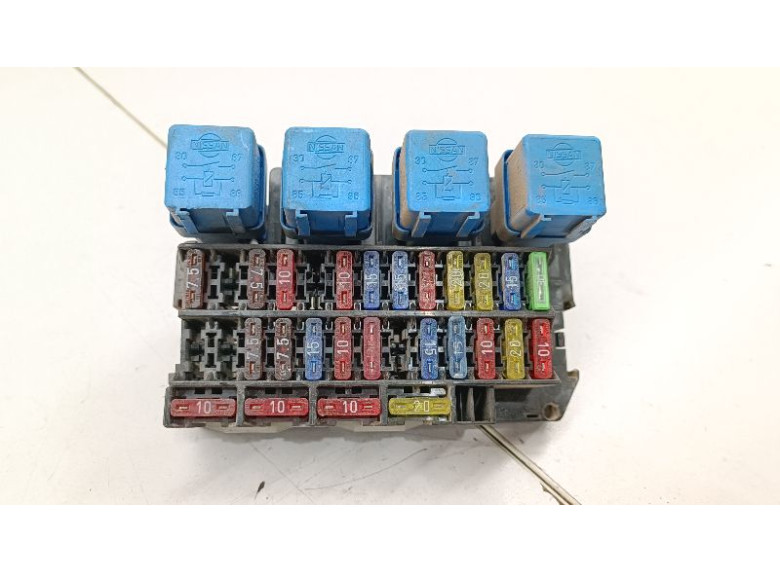 Блок предохранителей к Блок предохранителей к Nissan Vanette undefined г. Vanette