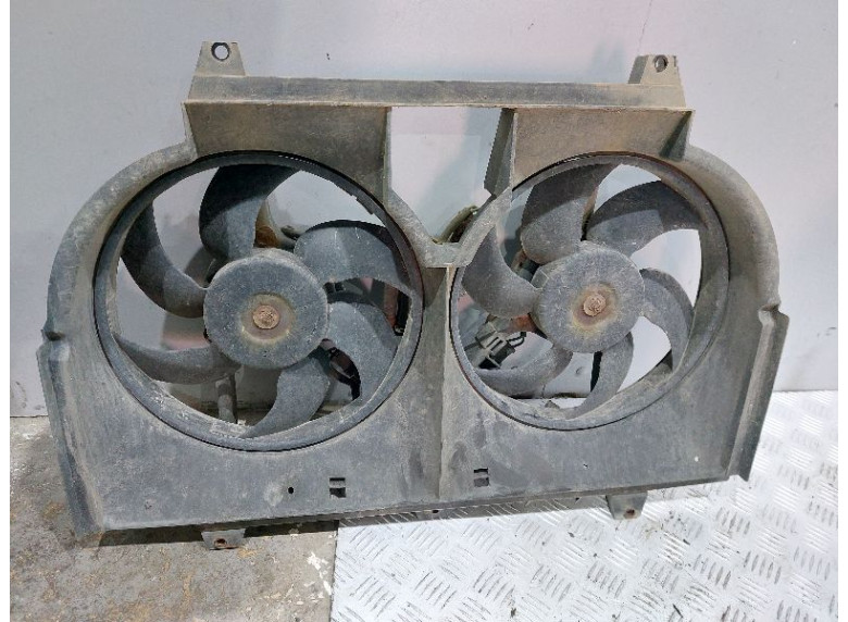 Вентилятор радиатора к Вентилятор радиатора к Nissan Vanette undefined г. Vanette