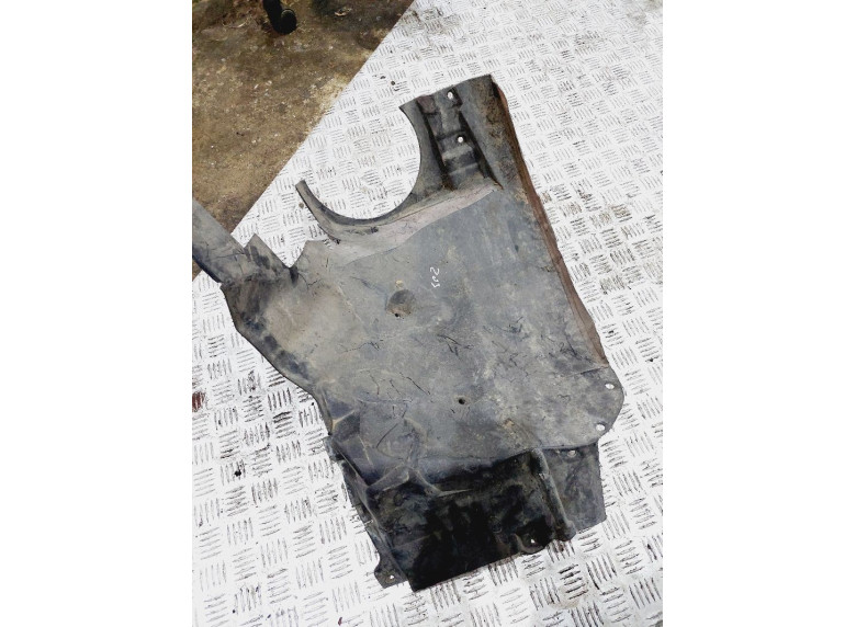 Защита арок передняя левая (подкрылок) к Mercedes C W203, 2002г.