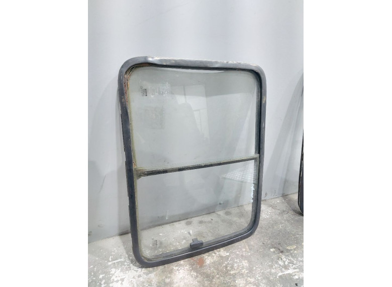 Стекло двери сдвижной к Стекло двери сдвижной к Nissan Vanette undefined г. Vanette