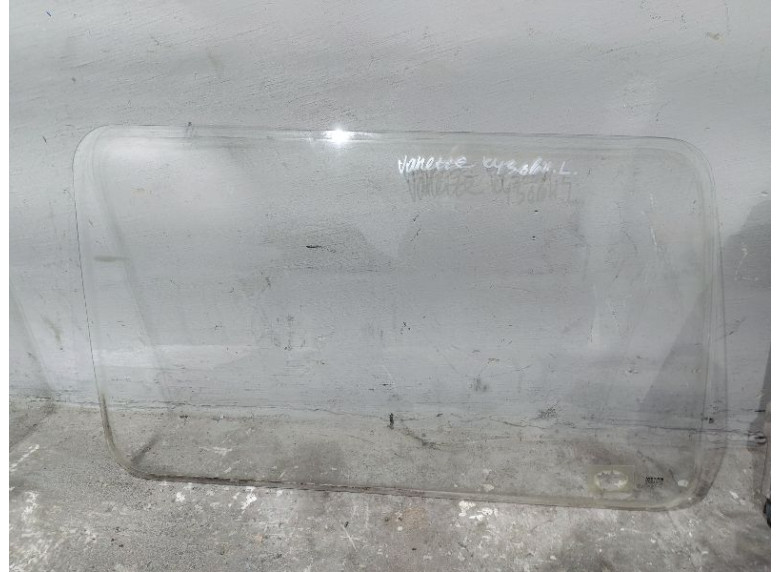 Стекло кузовное боковое левое к Стекло кузовное боковое левое к Nissan Vanette undefined г. Vanette