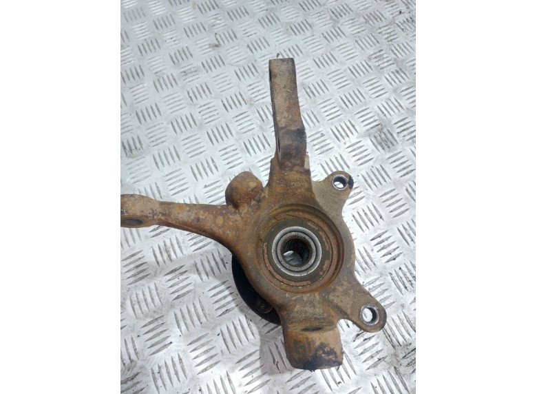 Ступица передняя левая к Hyundai Sonata, 1997г.