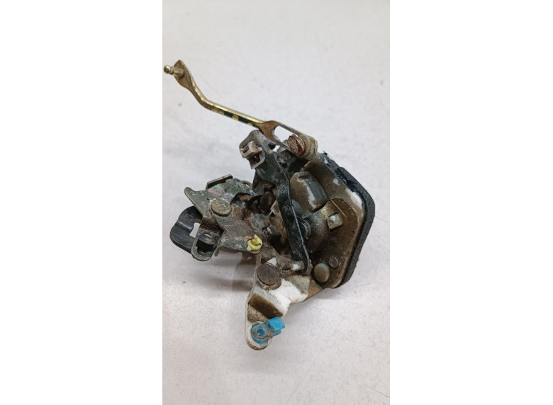 Замок двери задней правой к Hyundai Sonata, 1997г.