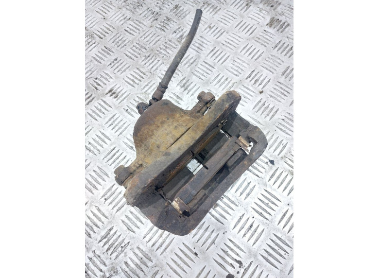 Суппорт передний правый к Hyundai Sonata, 1997г.