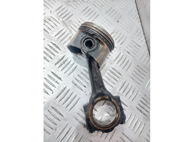 Шатун к Fiat Punto, 1998г.