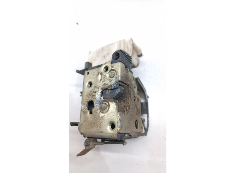Замок двери передней правой к Fiat Punto, 1997г.