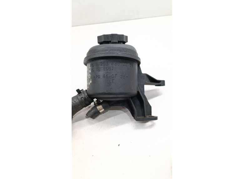 Бачок гидроусилителя к Mercedes C W203, 2003г.