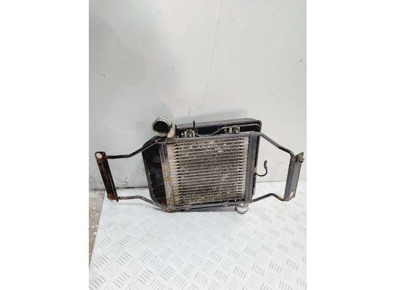 Интеркулер к Kia Carens, 2004г.