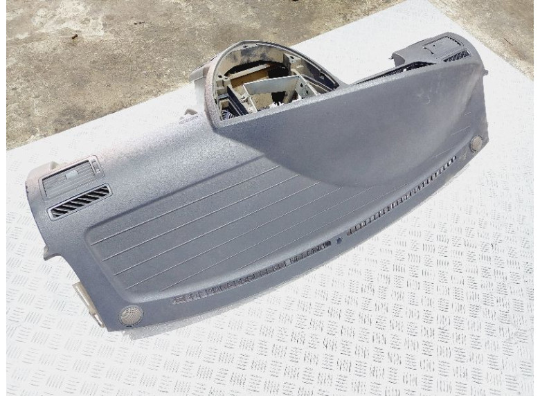 Панель передняя салона (торпедо) к Kia Carens, 2004г.