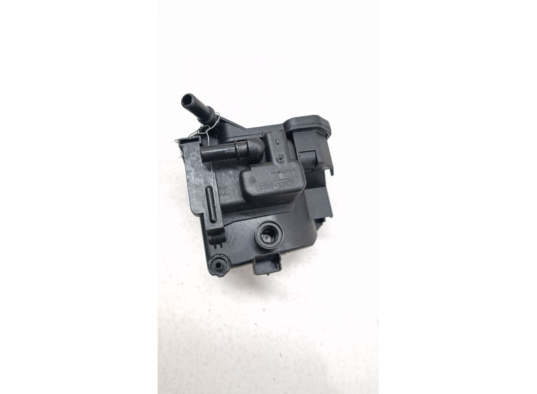 Корпус топливного фильтра к Citroen C4, 2008г.