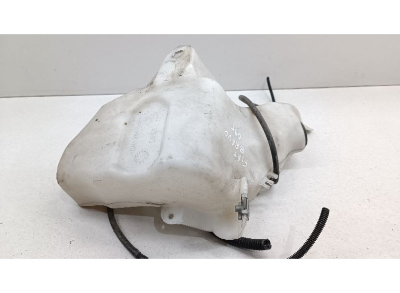 Бачок омывателя к Fiat Bravo, 2009г.