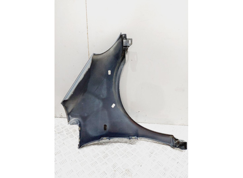 Крыло переднее левое к Mercedes A W168, 2001г.