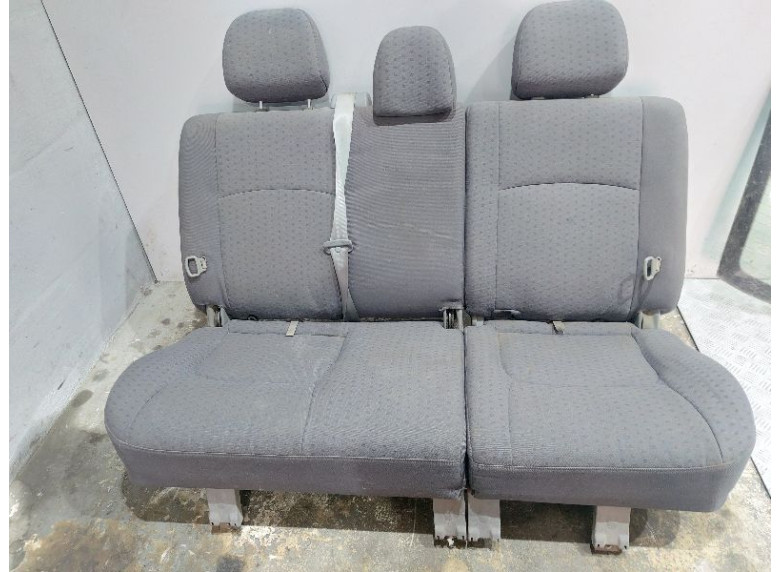 Сиденье заднее к Kia Carens, 2004г.