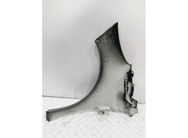 Крыло переднее правое к Peugeot 207, 2007г.