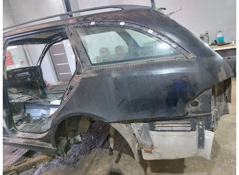 Четверть задняя левая к Mercedes E W211, 2004г.