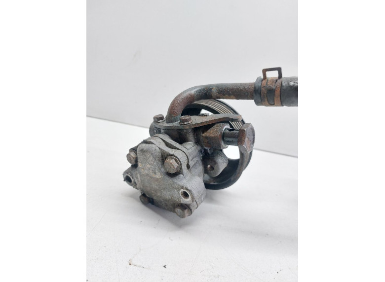 Насос гидроусилителя руля к Kia Carens, 2004г.