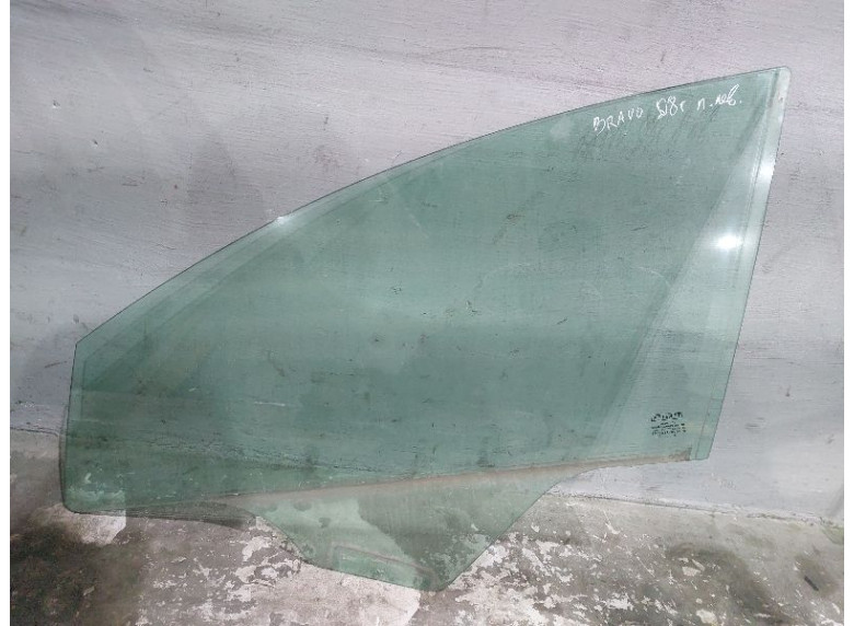 Стекло двери передней левой к Fiat Bravo, 2008г.