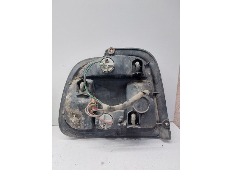 Фонарь задний правый к Фонарь задний правый к Suzuki Baleno undefined г. Baleno