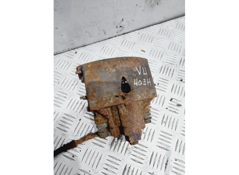 Суппорт передний левый к Dodge Neon