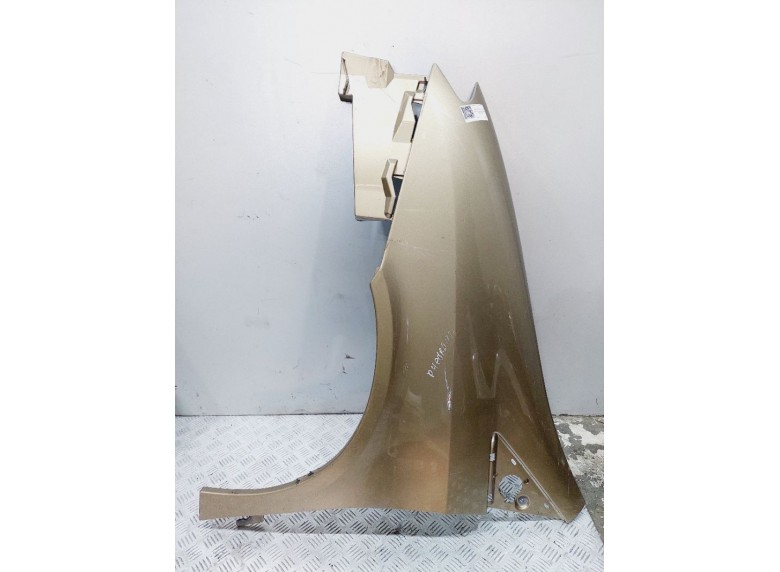 Крыло переднее левое к Lancia Phedra