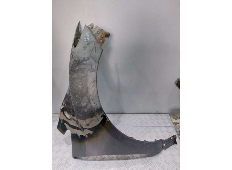 Крыло переднее правое к Mazda CX7