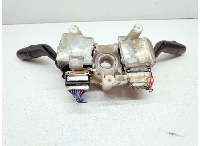 Переключатель подрулевой (стрекоза) к Mazda 626, 2001г.