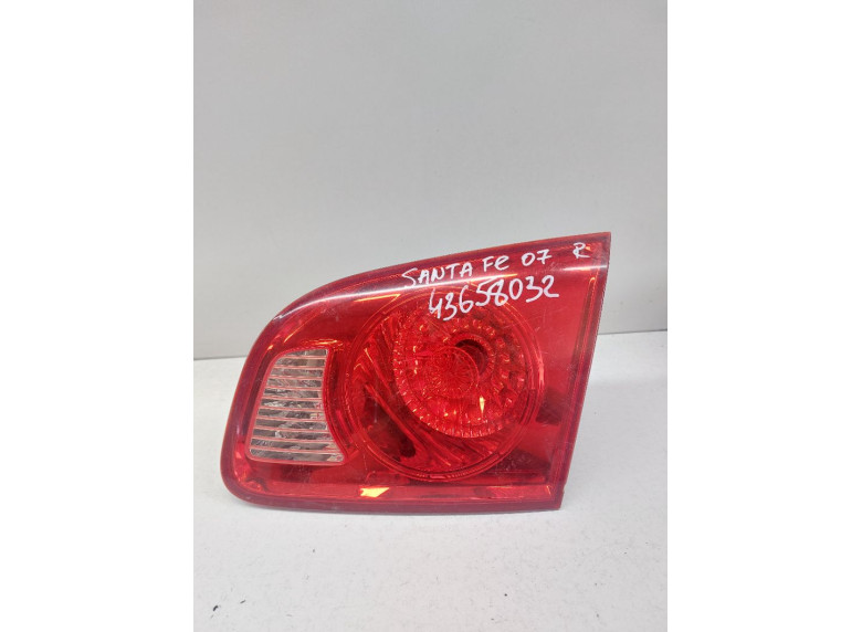 Фонарь крышки багажника правый к Hyundai Santa Fe, 2007г.