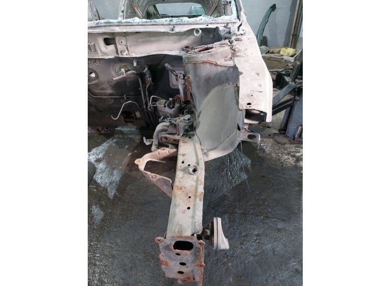 Четверть передняя левая к Четверть передняя левая к Nissan Altima undefined г. Altima