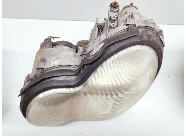 Фара левая к Mercedes C W203, 2002г.