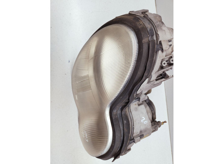 Фара правая к Mercedes C W203, 2002г.