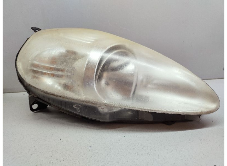 Фара правая к Fiat Punto, 2010г.