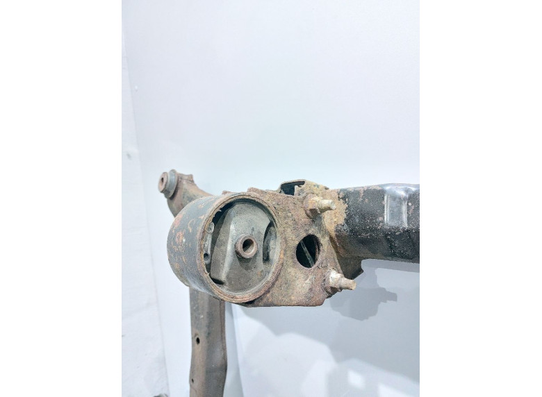 Подушка крепления двигателя к Nissan Altima