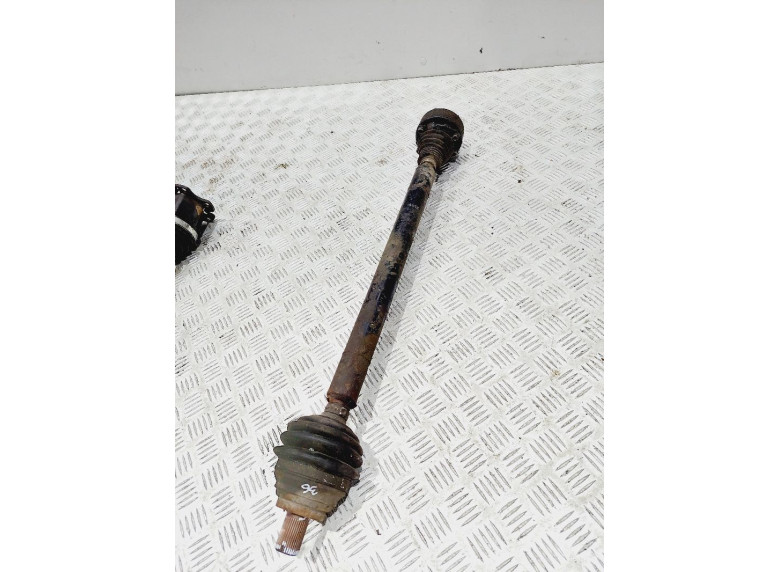 Полуось передняя правая (приводной вал, ШРУС) к Volkswagen Golf, 2006г.
