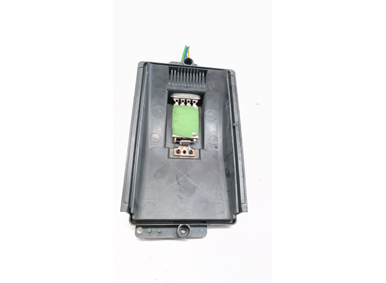 Сопротивление печки к Volkswagen Golf, 2002г.