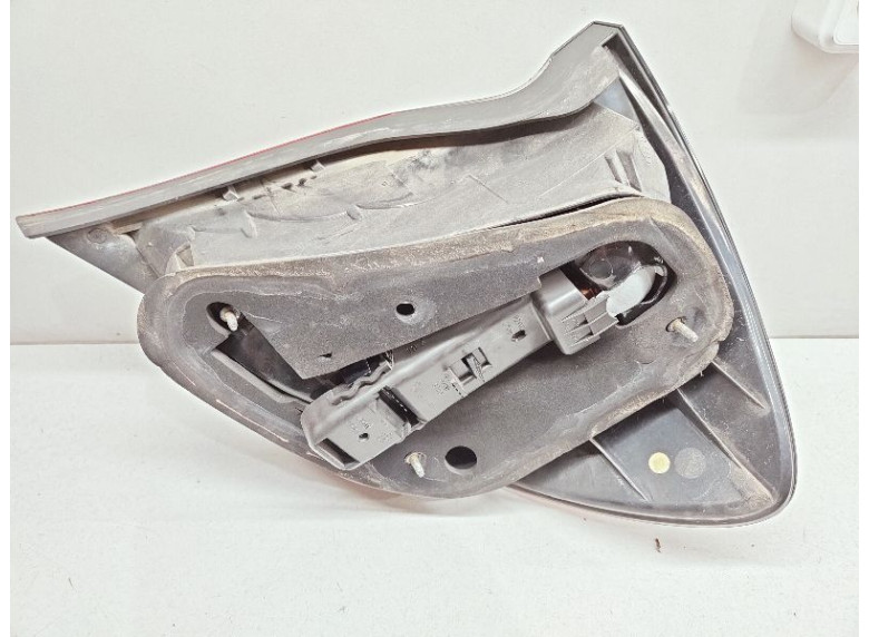 Фонарь задний левый к Mercedes C W203, 2001г.